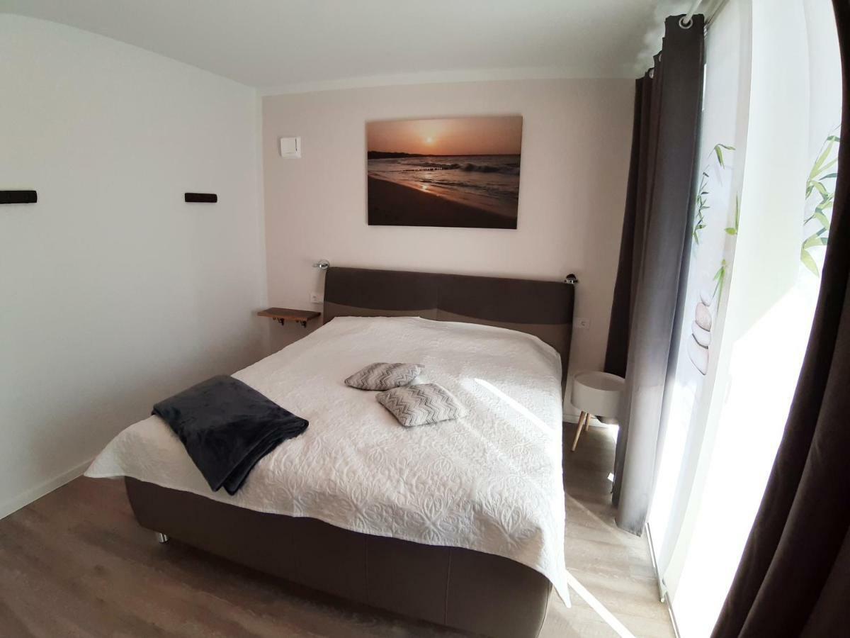 Ferienwohnung Strandraeuber Glowe Bagian luar foto